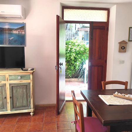 Casa Goletta Soggiorno Per 4 A 2 Minuti Dalla Spiaggia Iunq0334 Cala Gonone Zewnętrze zdjęcie